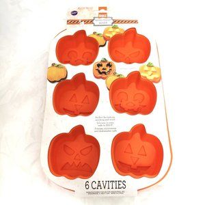 WILTON Silicone Baking Pumpkin Treat Mold NWT